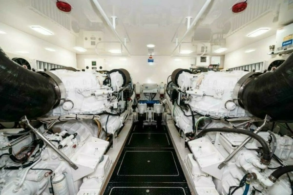 2012 Viking 76