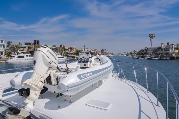 BRAINWAVE 54ft Hatteras Yacht For Sale