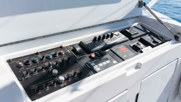 Sinyorita Salada 60ft Hatteras Yacht For Sale
