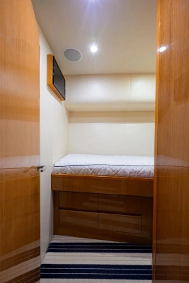Bertram 700 Yacht For Sale