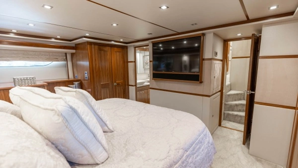 2016 Viking 80