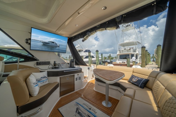 Pace Yourself 32ft Sea Ray Yacht For Sale