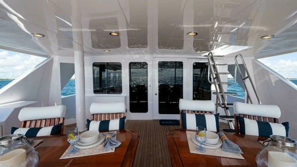 Hatteras 100 Raised Pilothouse Yacht For Sale