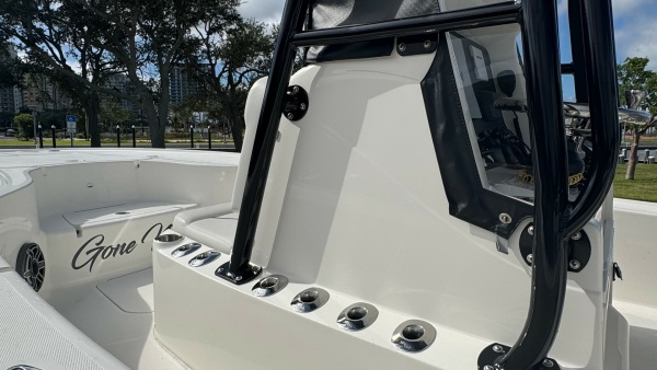 Galati Yacht Sales Trade 27ft SeaVee Yacht For Sale