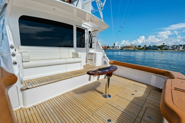 2006 Viking 56 Convertible SUMMER SALT