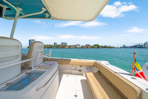 Re Powered 29ft Chris Craft Yacht For Sale
