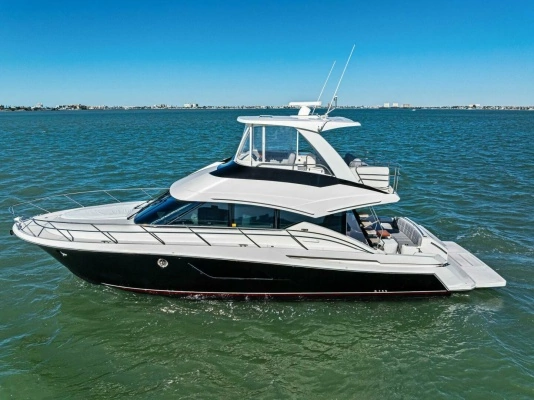 2016 Tiara Yachts 50