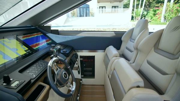 Uniesse HTC5P Yacht For Sale