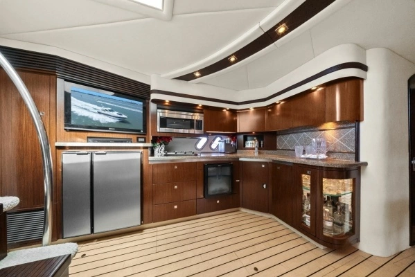2012 Cruisers Yachts 54