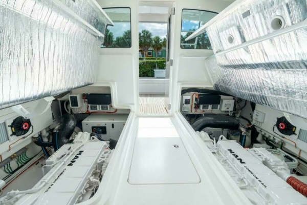 Viking 46 Billfish - Engine Room
