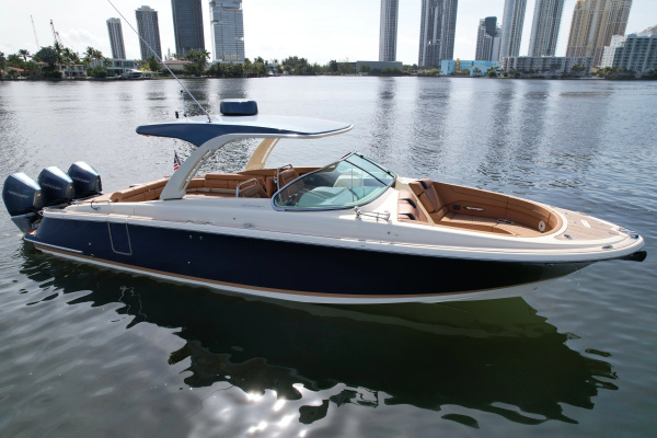 35ft Chris Craft Yacht For Sale