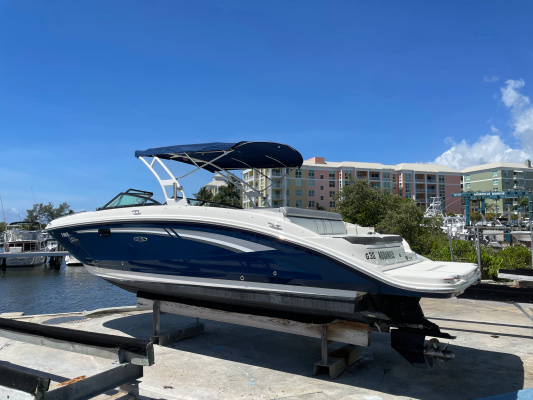 AGUANILE 27ft Sea Ray Yacht For Sale