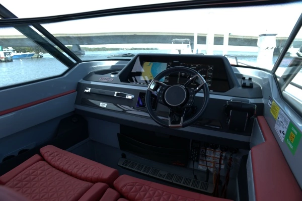 Axopar 31 Brabus Shadow 500 Yacht For Sale