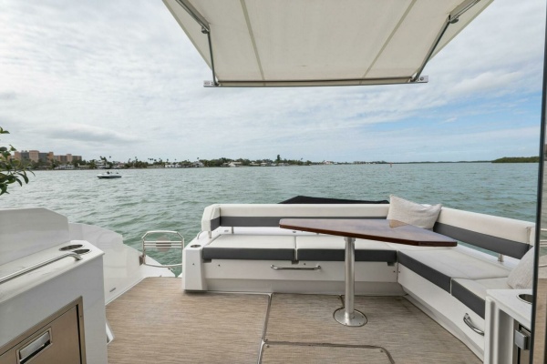 Sweet Caroline 46ft Cruisers Yachts Yacht For Sale