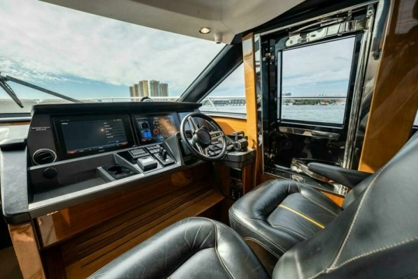 Princess S65 Yacht For Sale