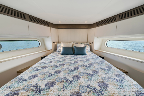 MEGNIFICENT 60ft Azimut Yacht For Sale