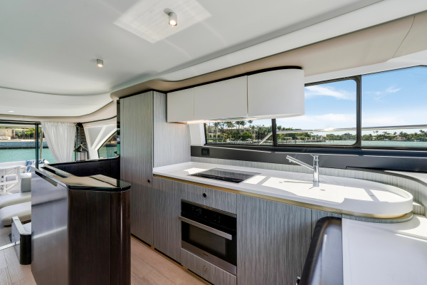60ft Azimut Yacht For Sale