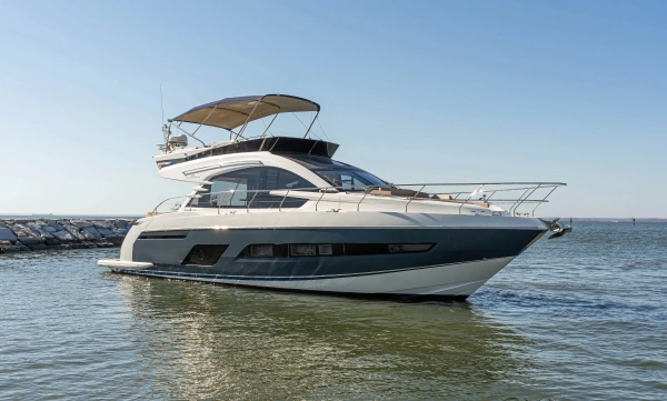 2019 Fairline 53