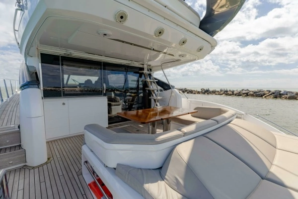 Photo of the 2019 Princess S65 "CREWSZING"