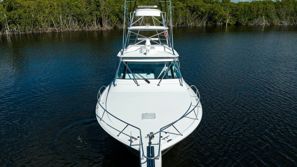 Chelsea Hunter 44ft Viking Yacht For Sale