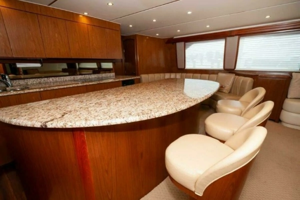 2012 Viking 76