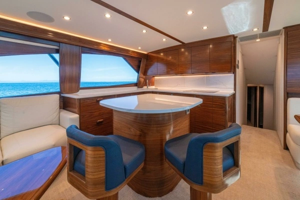 2025 Viking 58