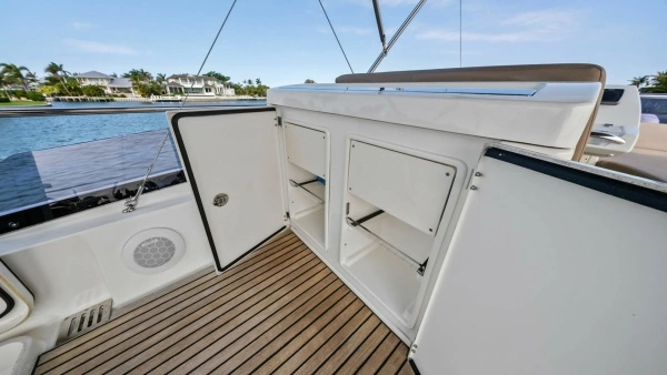 2015 Prestige 55