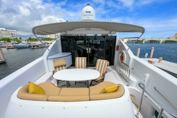 WILLYN 80ft Lazzara Yachts Yacht For Sale