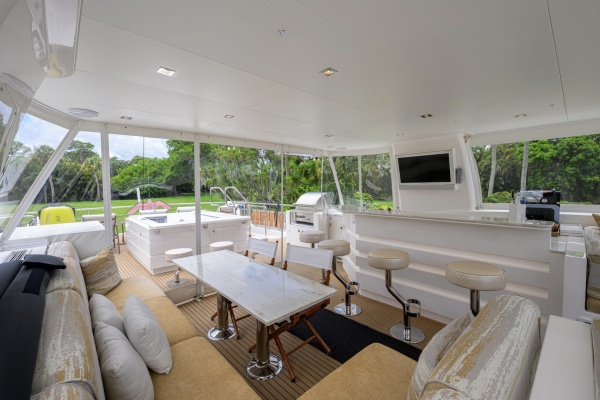Midnight Moon 85ft Horizon Yacht For Sale
