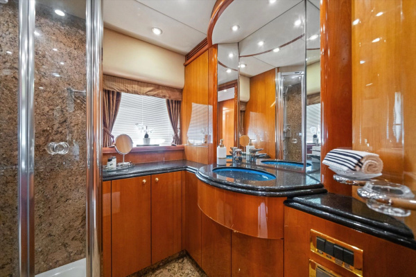 VANGUARD 82ft Sunseeker Yacht For Sale