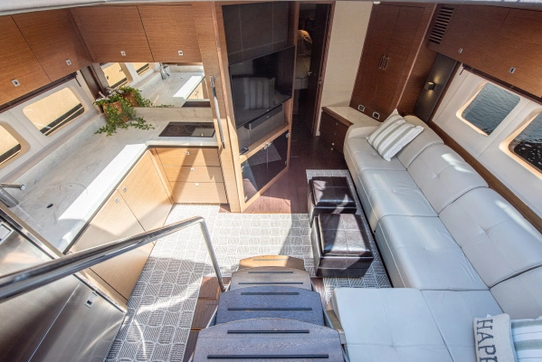 Sea Ray Sundancer 510 Yacht For Sale