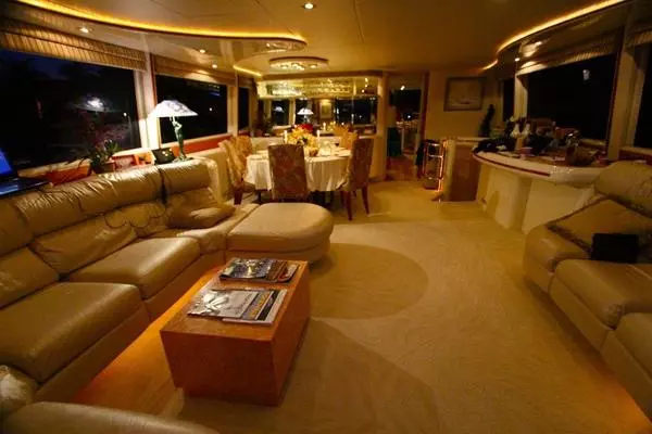 1996 Lazzara Yachts 76