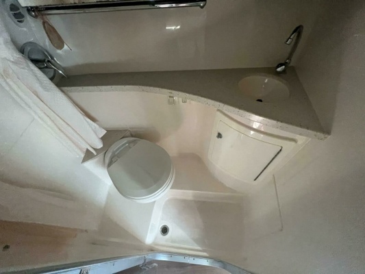 28ft Regal Yacht For Sale