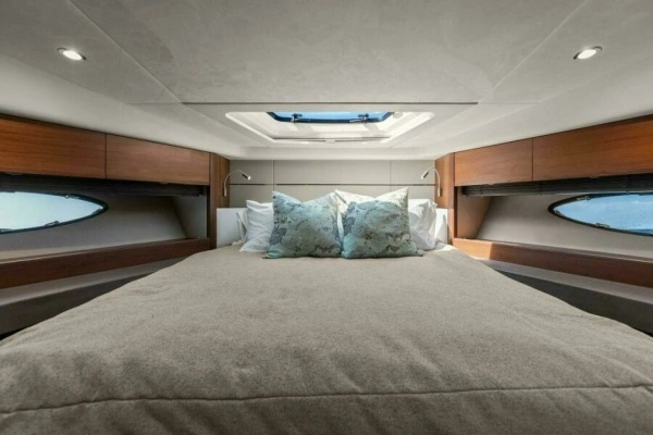 2016 Princess 60