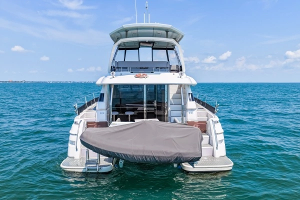 2021 Aquila 44