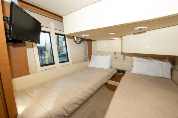 42ft Azimut Yacht For Sale