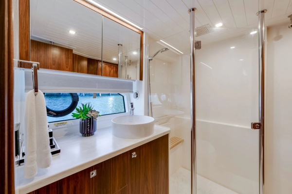 64ft Riviera Yacht For Sale