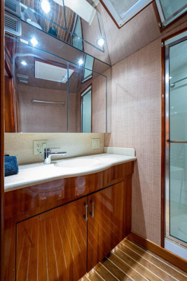 60ft Hatteras Yacht For Sale