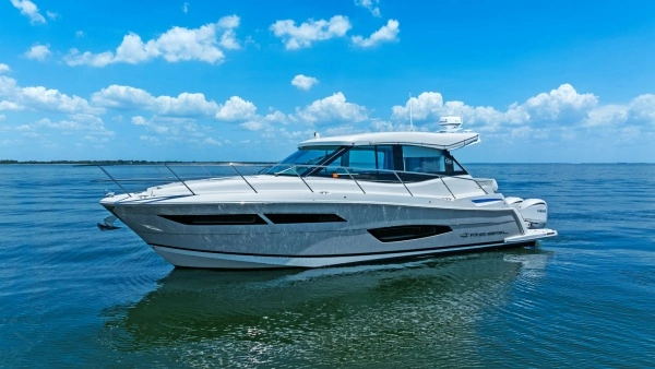 2025 Regal 38