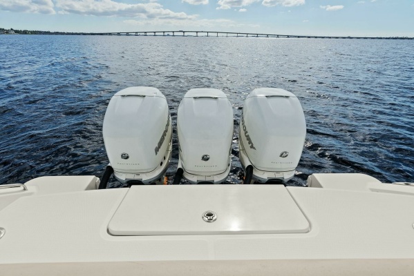 Lima Kilo 38ft Boston Whaler Yacht For Sale