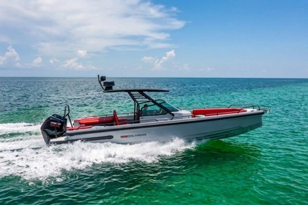 2023 Axopar 31