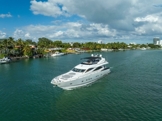 SO WHAT WHO CARES 94ft Sunseeker Yacht For Sale