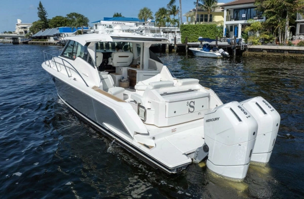 2022 Tiara Yachts 43