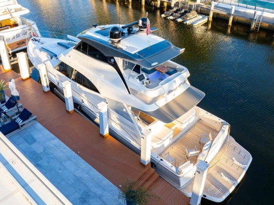 2023 Riviera 64