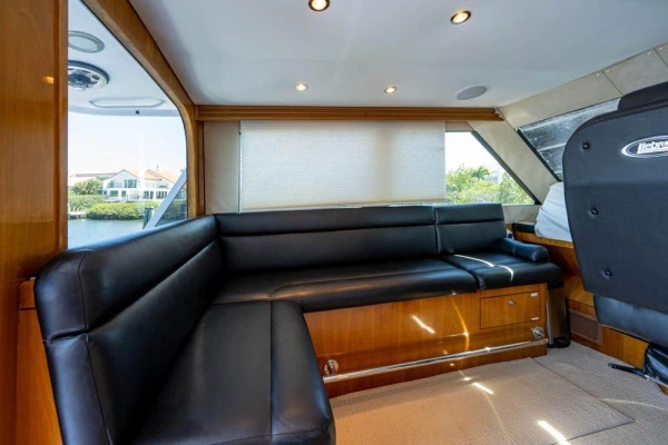 2004 Hatteras 60