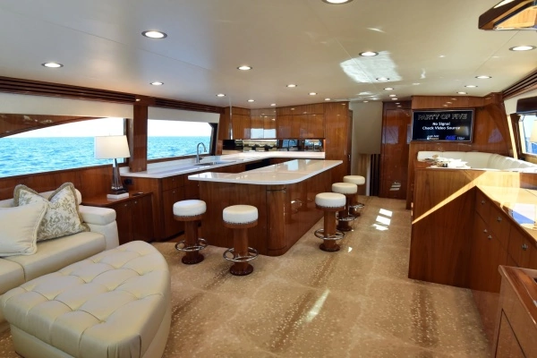 2019 Viking 80