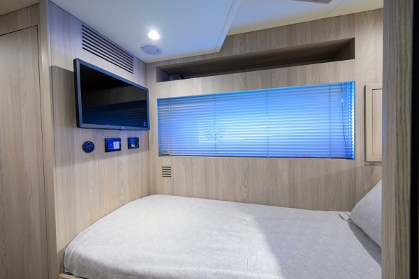 DT78 78ft Azimut Yacht For Sale