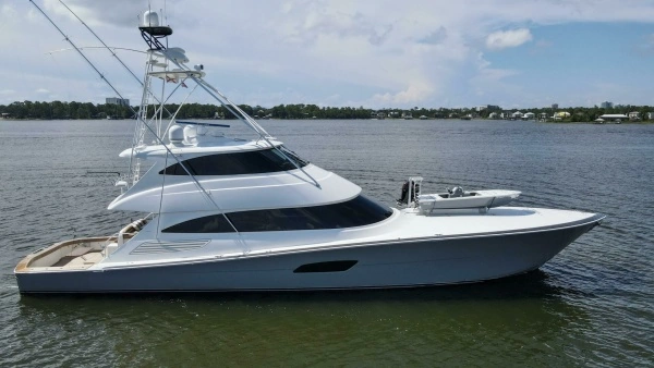 2016 Viking 92