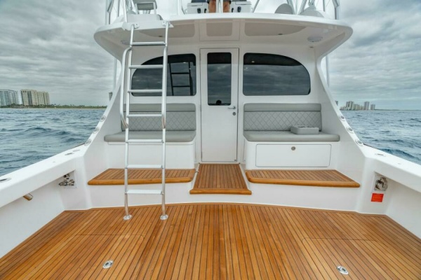 Viking 46 Billfish - Mezzanine and Cockpit