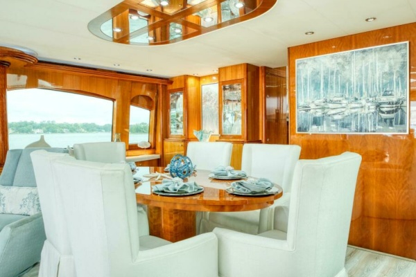 MAJESTIK 80ft Hatteras Yacht For Sale
